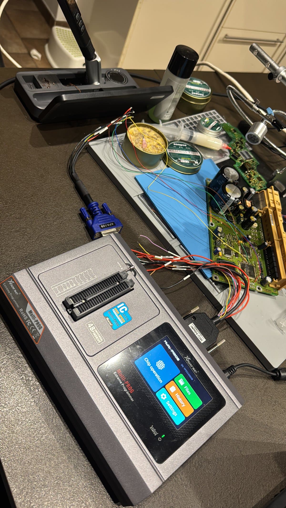 Lecture du calculateur SGM avec programmateur Xhorse Multi-Prog