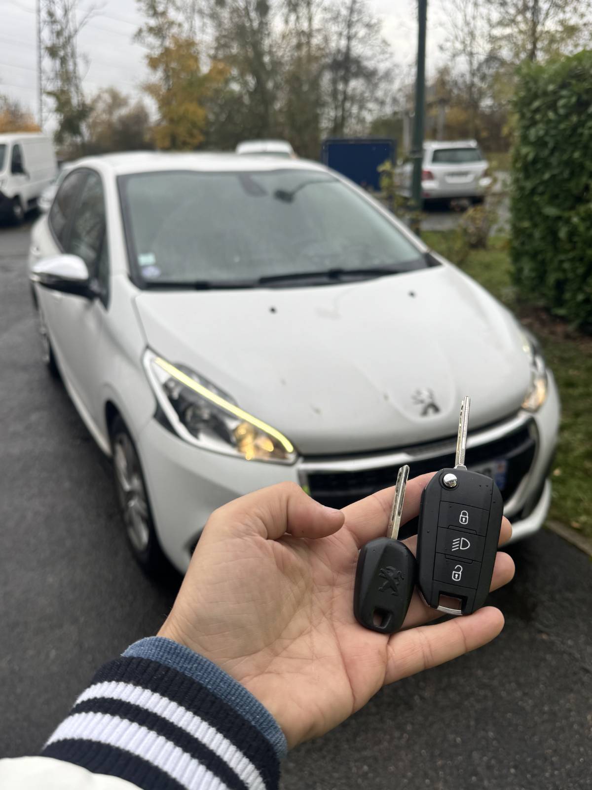 Double Clé Voiture — Peugeot 208